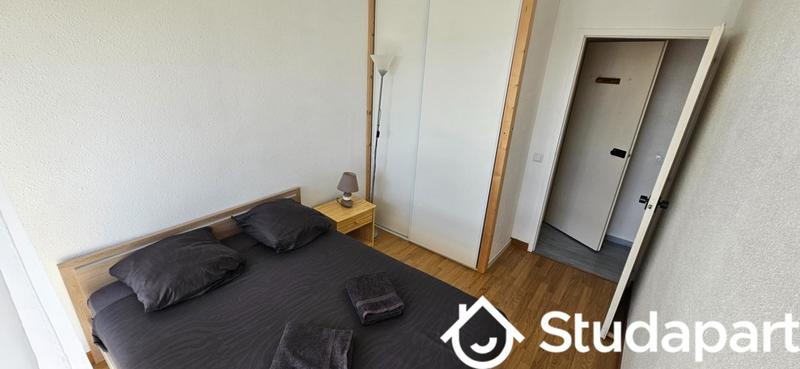 Chambre - 10 m² - 1 pièce