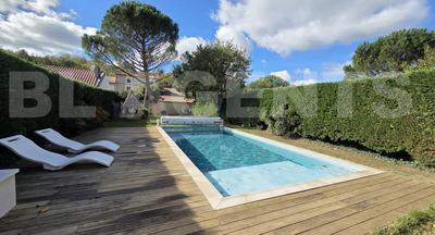 Maison de ville - 180 m² - 7 pièces