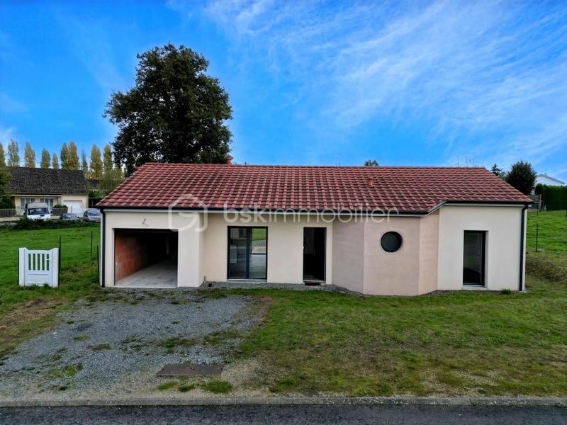 Maison - 92 m² - 4 pièces