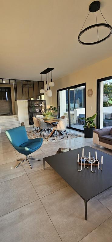 Maison - 128 m² - 6 pièces