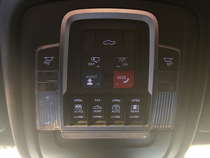 Dodge Ram V8 5,7l Crew Limited Box Tva