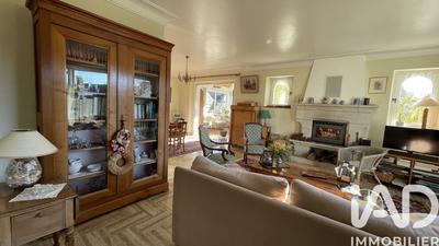 Maison - 187 m² - 8 pièces