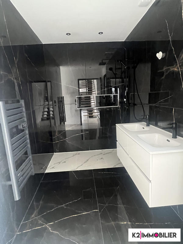 Villa - 130 m² - 5 pièces