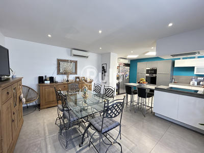 Maison - 200 m² - 5 pièces