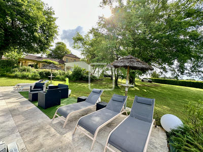 Maison - 151 m² - 6 pièces