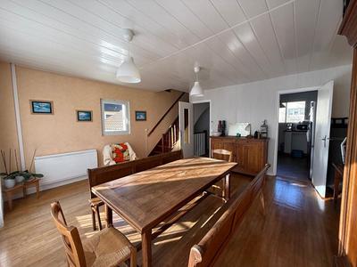 Maison - 130 m² - 7 pièces