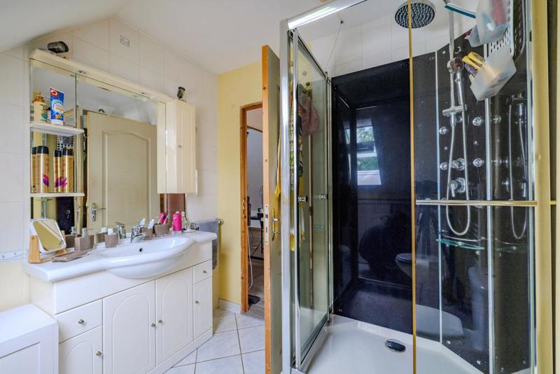 Maison - 143 m² - 7 pièces