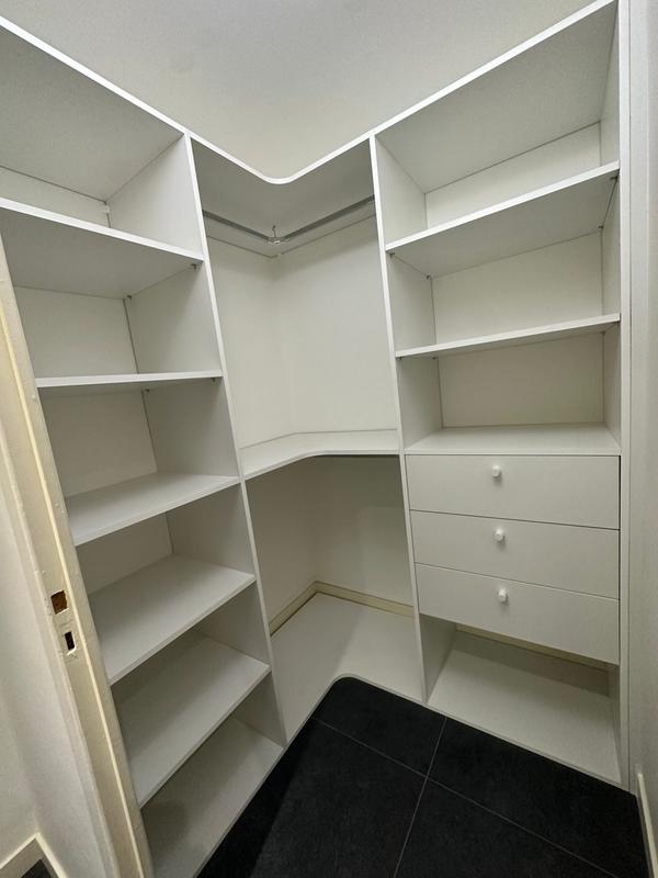 Appartement - 92 m² - 5 pièces