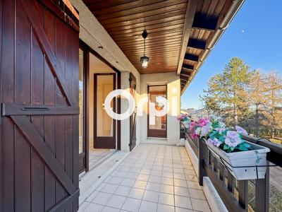 Penthouse - 80 m² - 3 pièces