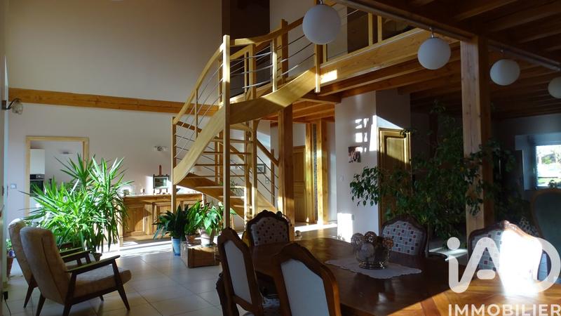 Maison - 500 m² - 18 pièces