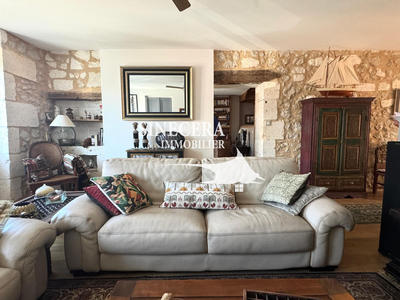 Maison - 181 m² - 6 pièces