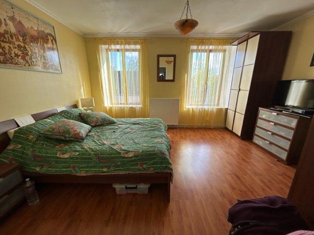 Maison - 224 m² - 10 pièces