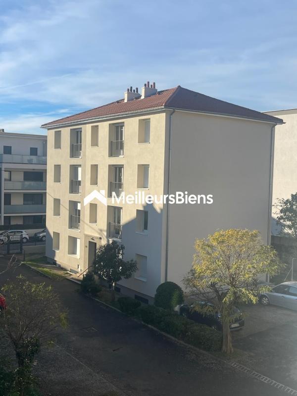 Appartement - 60 m² - 3 pièces