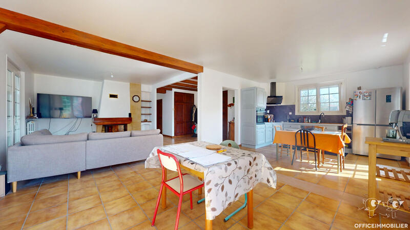 Maison - 141 m² - 5 pièces