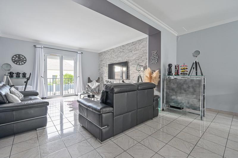 Maison contemporaine - 215 m² - 7 pièces