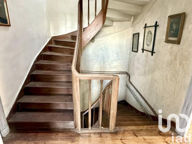 Maison - 275 m² - 7 pièces