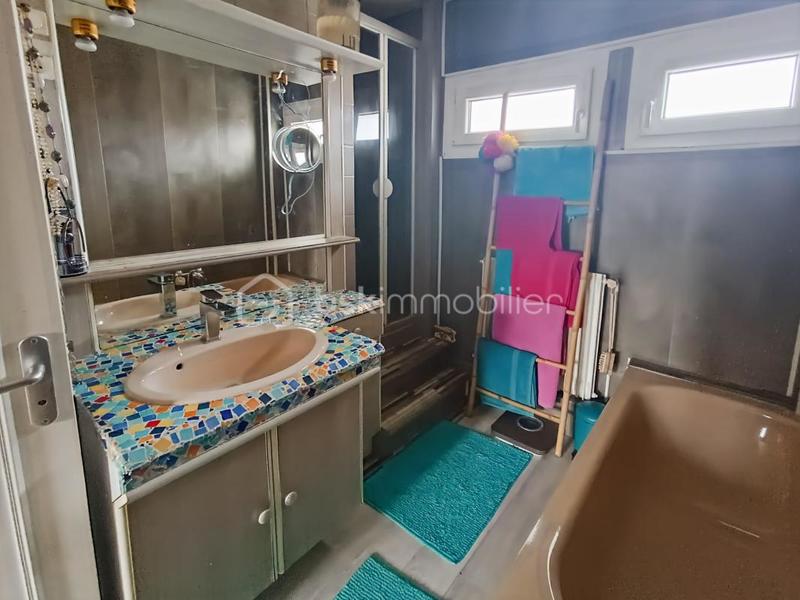 Maison - 95 m² - 5 pièces