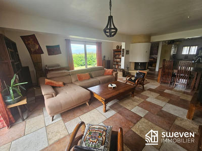 Maison traditionnelle - 119 m² - 5 pièces