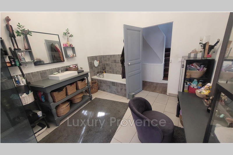 Appartement - 150 m² - 4 pièces