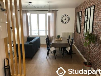 Chambre - 11 m² - 1 pièce