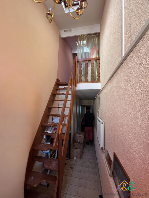 Maison traditionnelle - 167 m² - 6 pièces