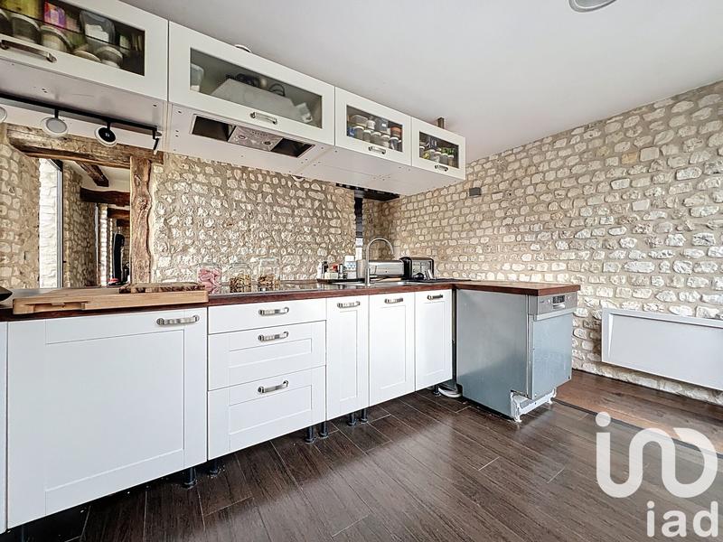 Maison - 220 m² - 8 pièces