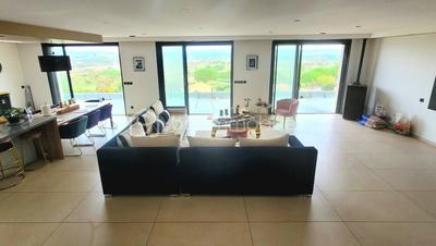 Villa - 310 m² - 10 pièces