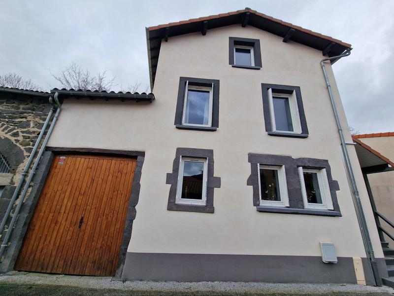 Maison - 106 m² - 6 pièces