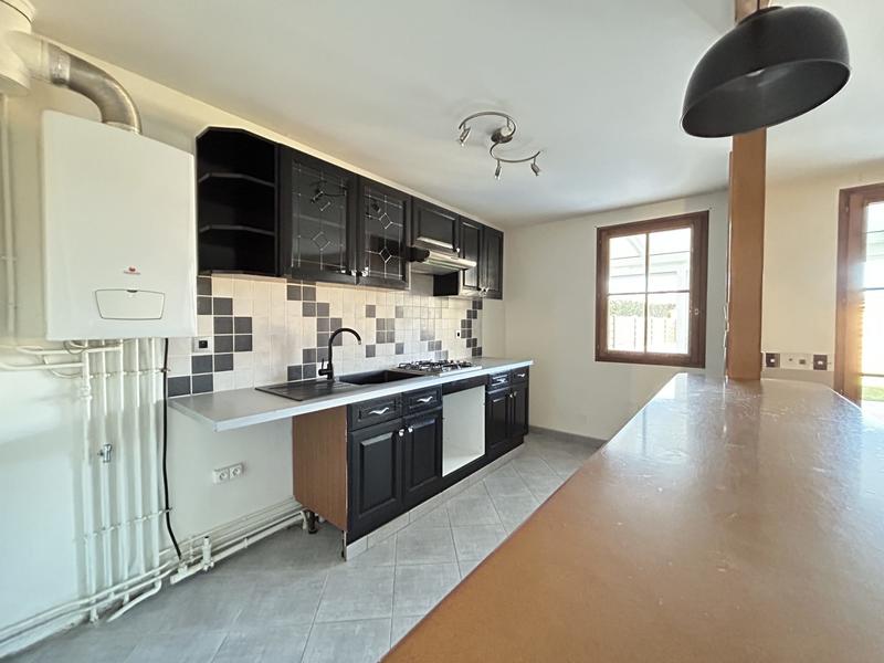 Maison - 96 m² - 5 pièces