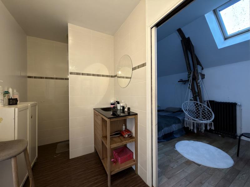 Maison - 261 m² - 8 pièces