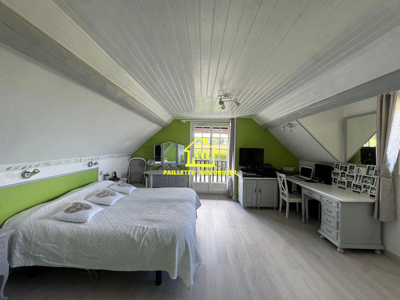 Maison - 187 m² - 6 pièces