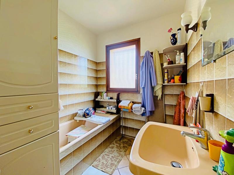 Maison - 180 m² - 5 pièces