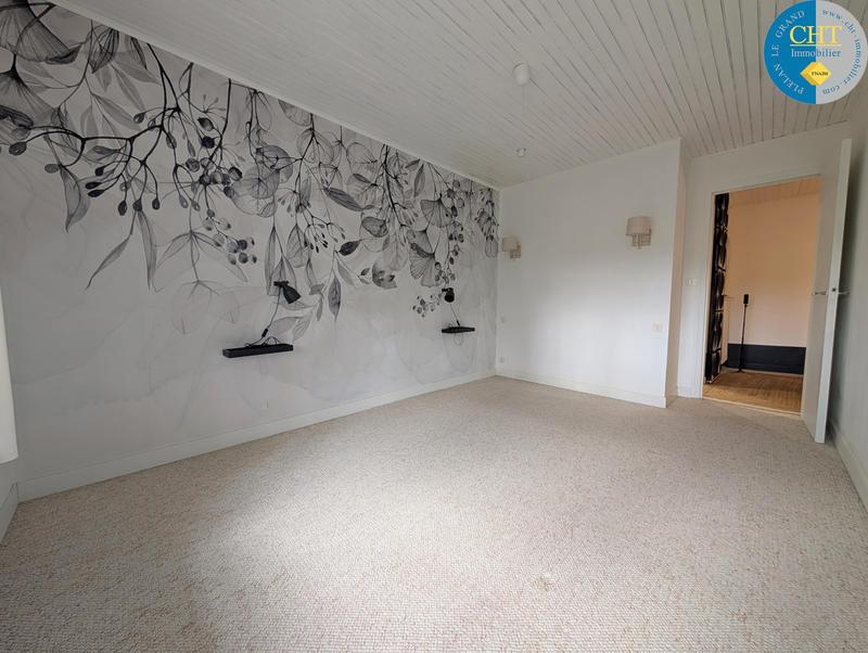 Maison - 140 m² - 5 pièces