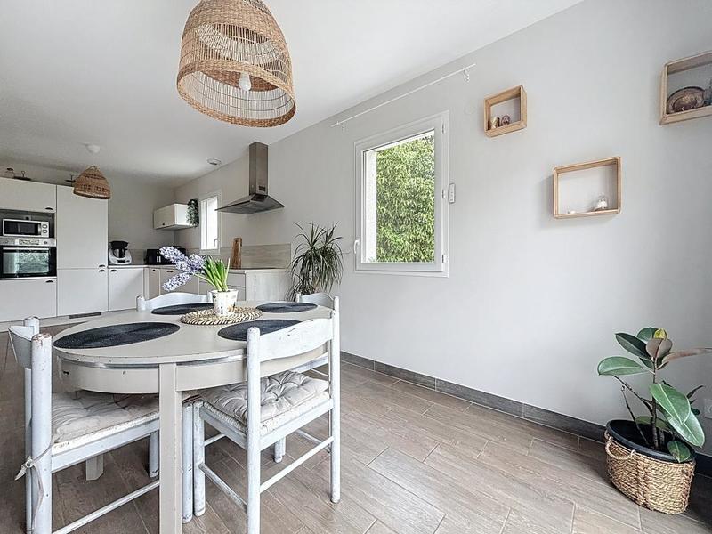 Maison - 170 m² - 5 pièces