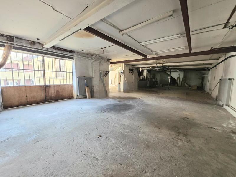 Bureau - 514 m² - 6 pièces