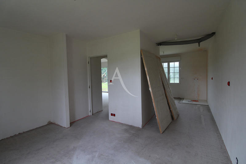 Maison - 270 m² - 10 pièces