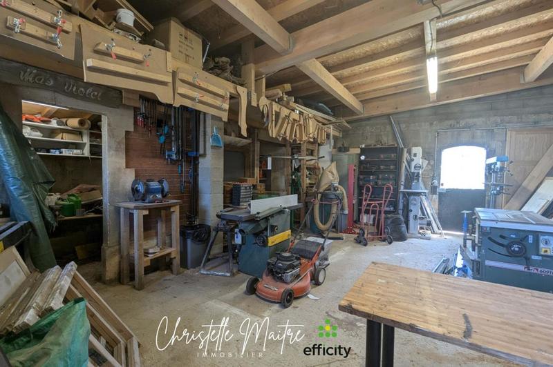 Maison - 333 m² - 10 pièces