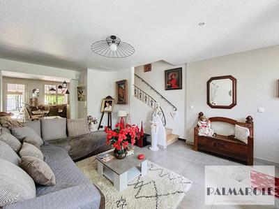 Maison - 125 m² - 5 pièces