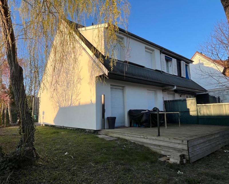 Maison - 82 m² - 5 pièces