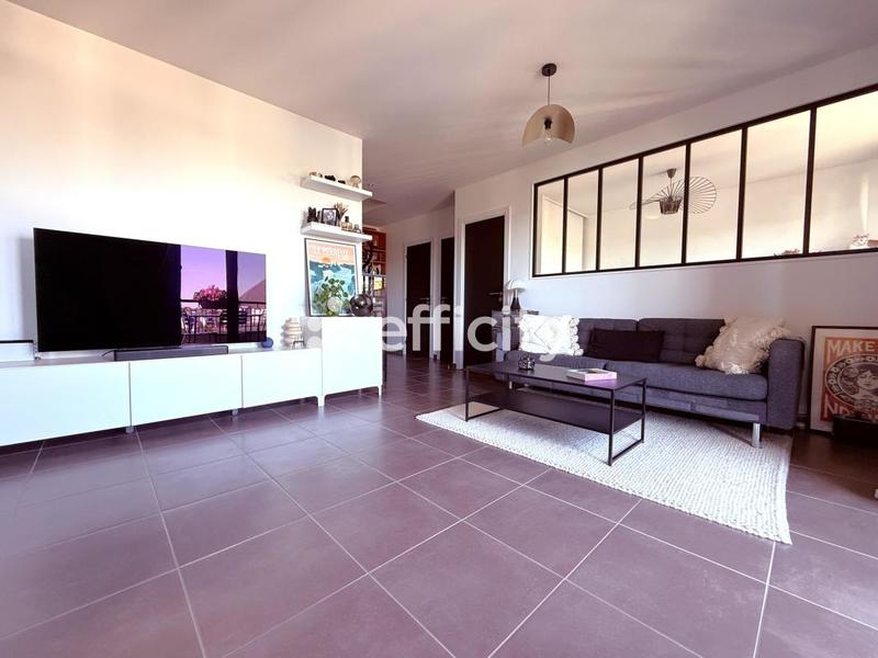 Appartement - 100 m² - 4 pièces