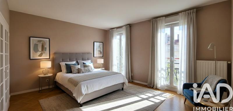 Appartement - 82 m² - 3 pièces