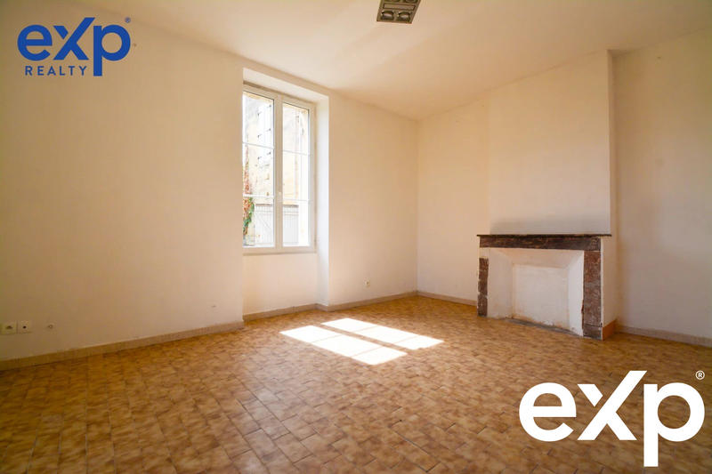 Maison traditionnelle - 215 m² - 6 pièces