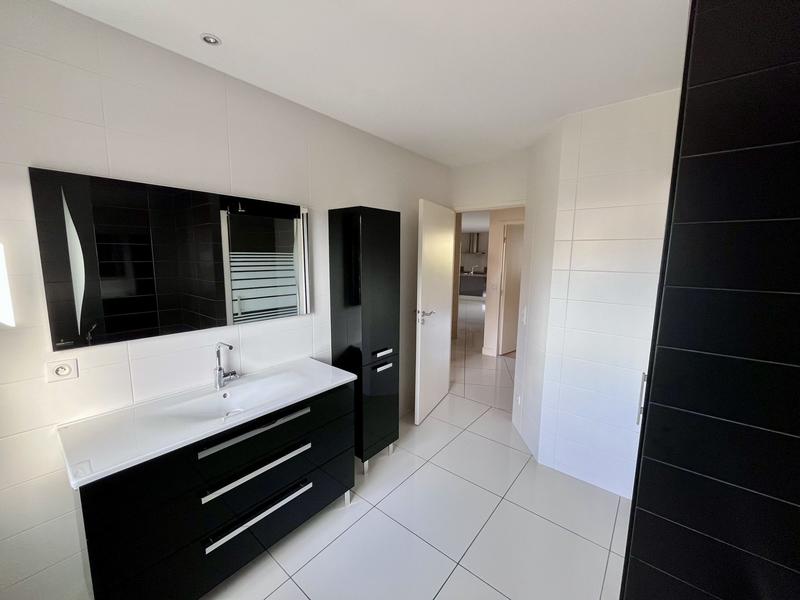 Appartement - 124 m² - 5 pièces