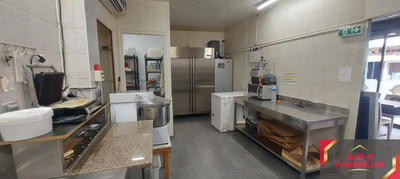 Fonds de commerce - Magasins - 77 m²