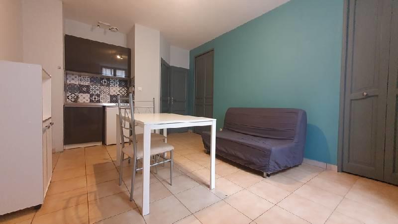 Studio - 20 m² - 1 pièce