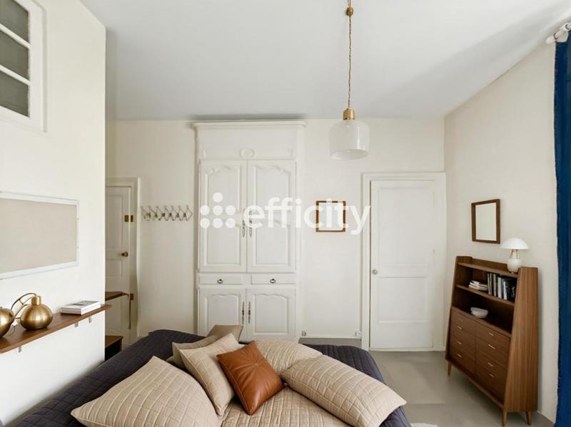 Maison - 404 m² - 14 pièces