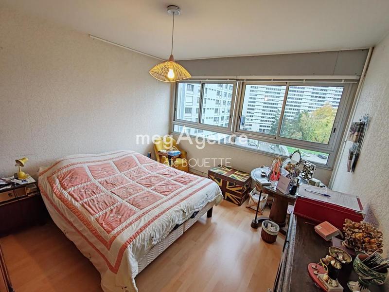 Appartement - 120 m² - 5 pièces