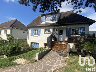 Maison - 142 m² - 7 pièces