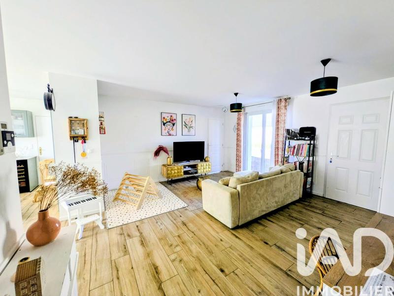 Maison - 96 m² - 4 pièces