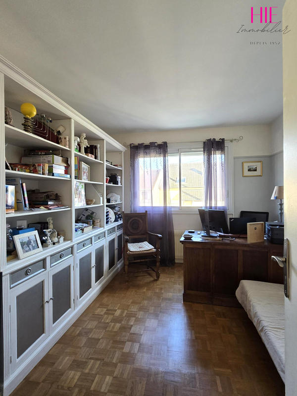 Maison traditionnelle - 125 m² - 6 pièces